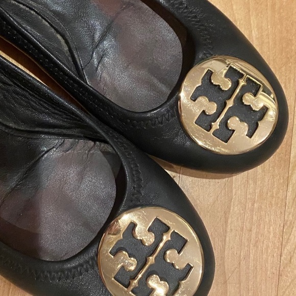 *SOLD*Tory Burch Black Gold Reva Ballet Flat size8 - Picture 3 of 10